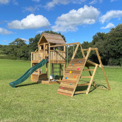 Rabbit with Wide Assault Course - The Outdoor Toy Centre